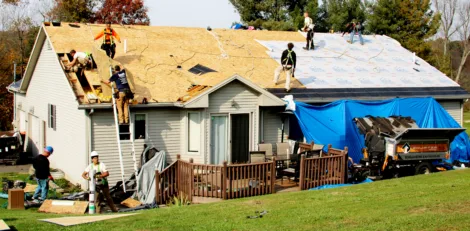 Lisbon veteran gets new roof